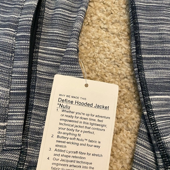 NWT Lululemon Hooded Define Jacket *Nulu - Picture 3 of 4